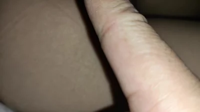 怼着小母狗骚穴拍